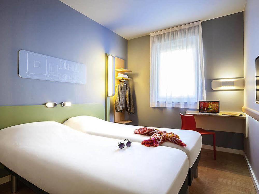 Ibis Budget Sens Exterior foto